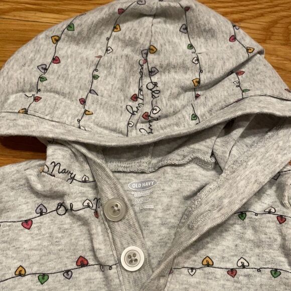 OLD NAVY - 6-12 m one piece with hoodie - Picture 5 of 7